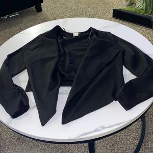 Black crop blazer